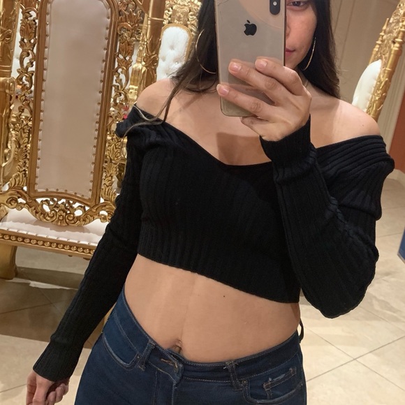 ANDREA Knit Long Sleeve Crop Top - Picture 3 of 3